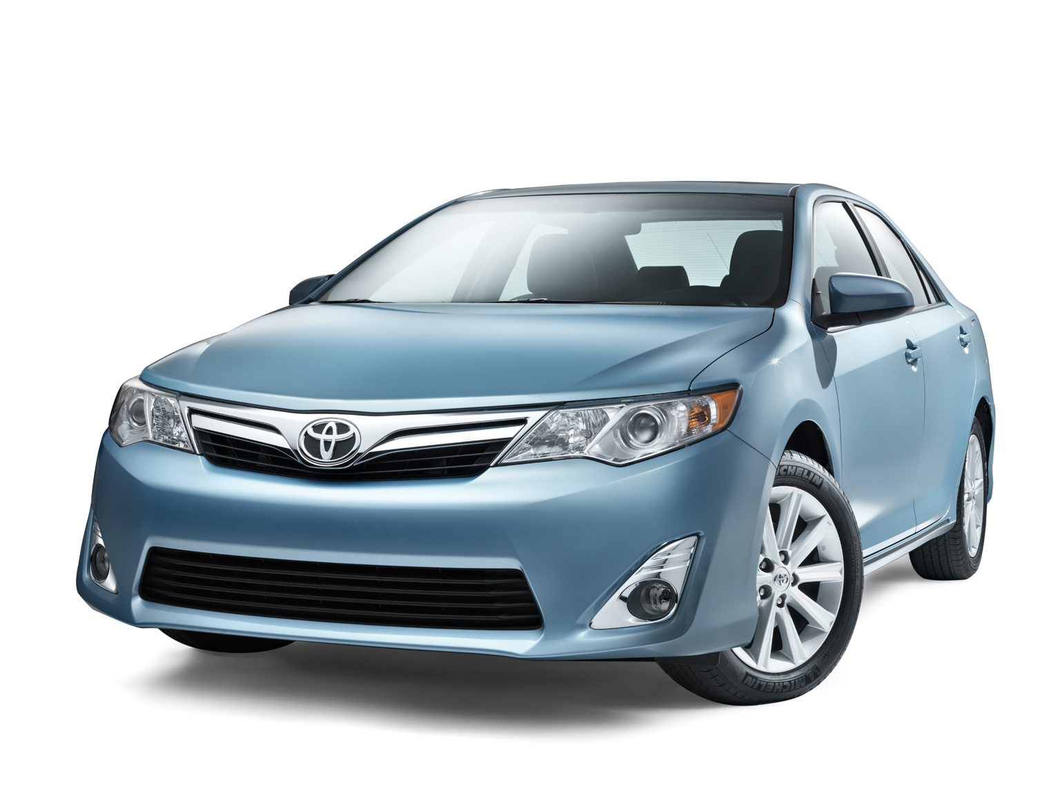 Toyota_Camry_Front_34.jpg