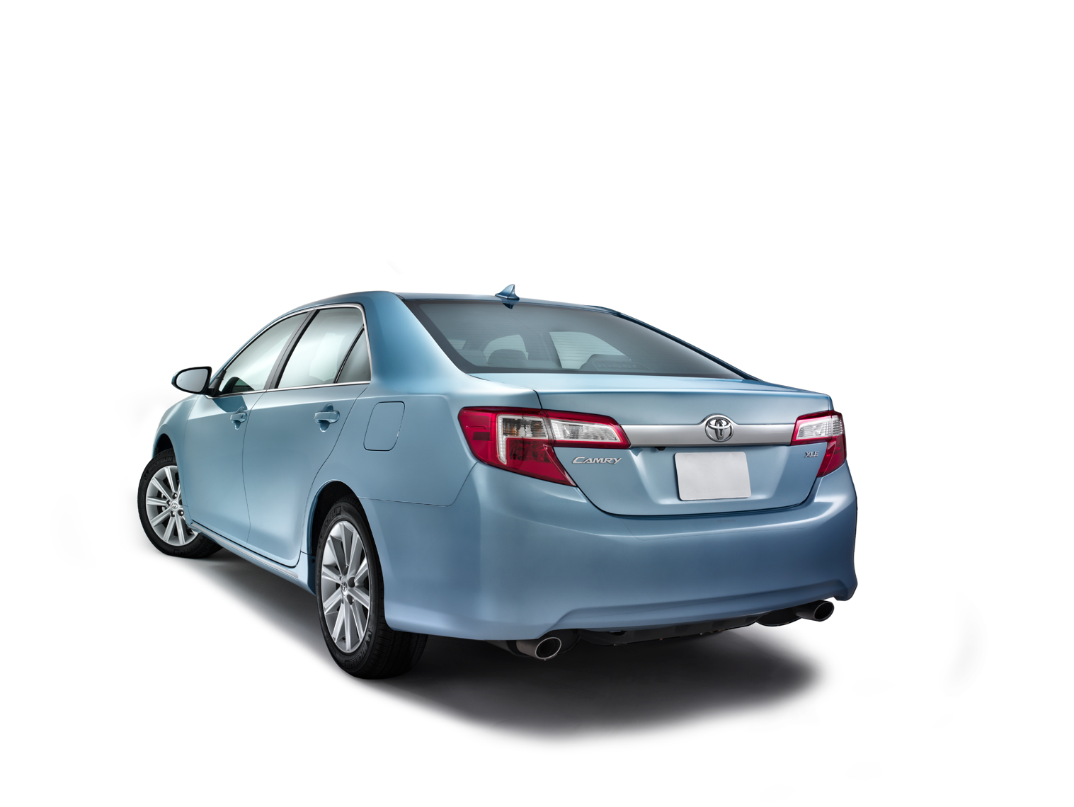 Toyota_Camry_Rear_34.jpg